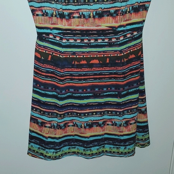 Title Nine Multicolor Stripe Hillary Sassy Back Dress Size Medium - Picture 6 of 12